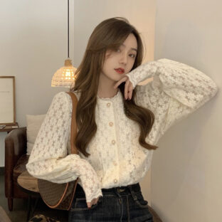 花柄レースシャツ