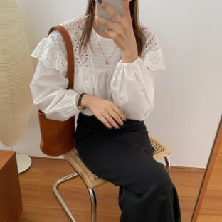 レースステッチホワイトブラウス