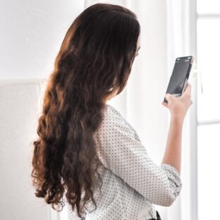 スマホ依存の症状とは?影響と改善方法は何?