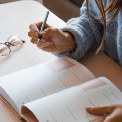 タイムスケジュールとは？管理するには？作り方はこちら！