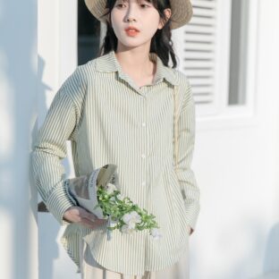 グリーンストライプシャツ