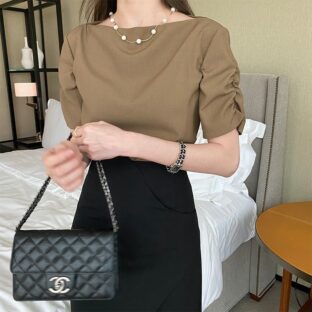 ワンショルダーTシャツ