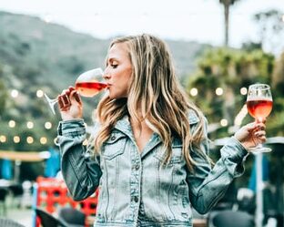 ワインが気になる！基礎知識と種類は？選び方をご紹介！