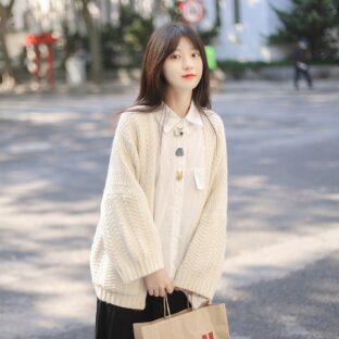 ふんわりカーディガン