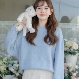 ミルクブルーセーター