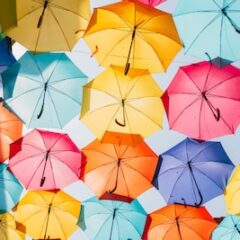 急な雨はなぜ降る？濡れない対策と傘がない時にどうするかをご紹介！