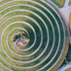 回転するめまいの症状と原因は何？どれくらいで治る？