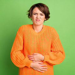 急な腹痛の原因は？対処法はある？市販薬の選び方はこれ！